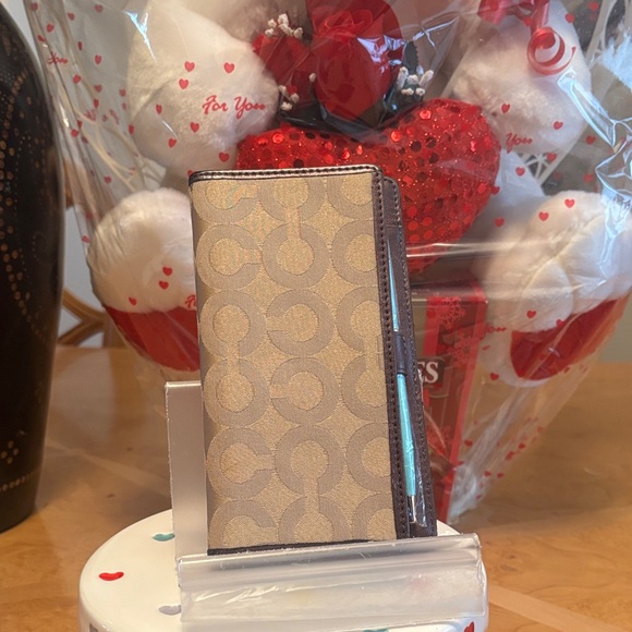 Coach Accessories - Vintage EUC Coach signature monogram Checkbook Cover case with unbranded Pen